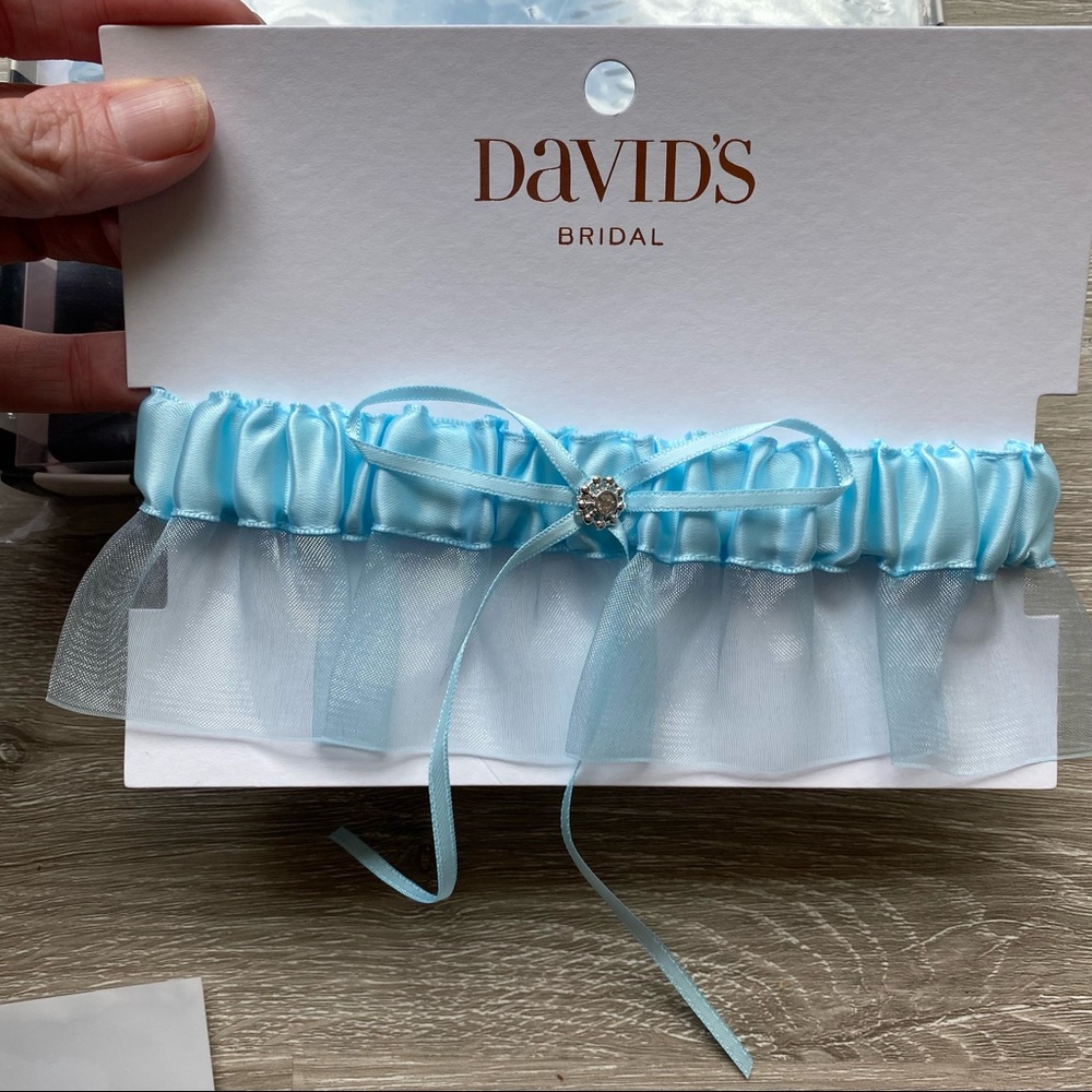 Wedding Essentials - Picture 5 of 7